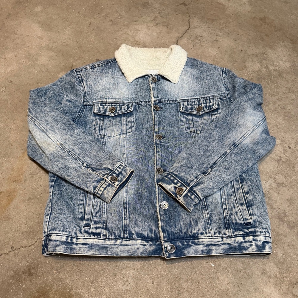 DNM Collection Denim Jacket Mens XL Blue Acid Wash Sherpa Lined Trucker Coat
